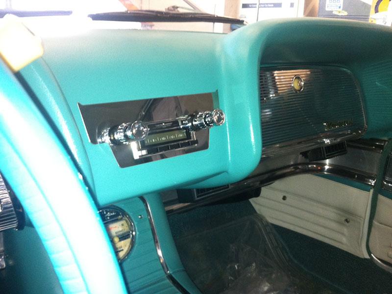 1960 Ford Thunderbird | Orinda Classic Car Center image 5