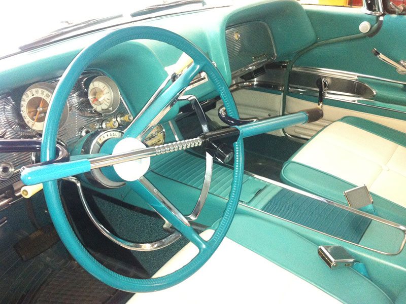 1960 Ford Thunderbird | Orinda Classic Car Center image 8