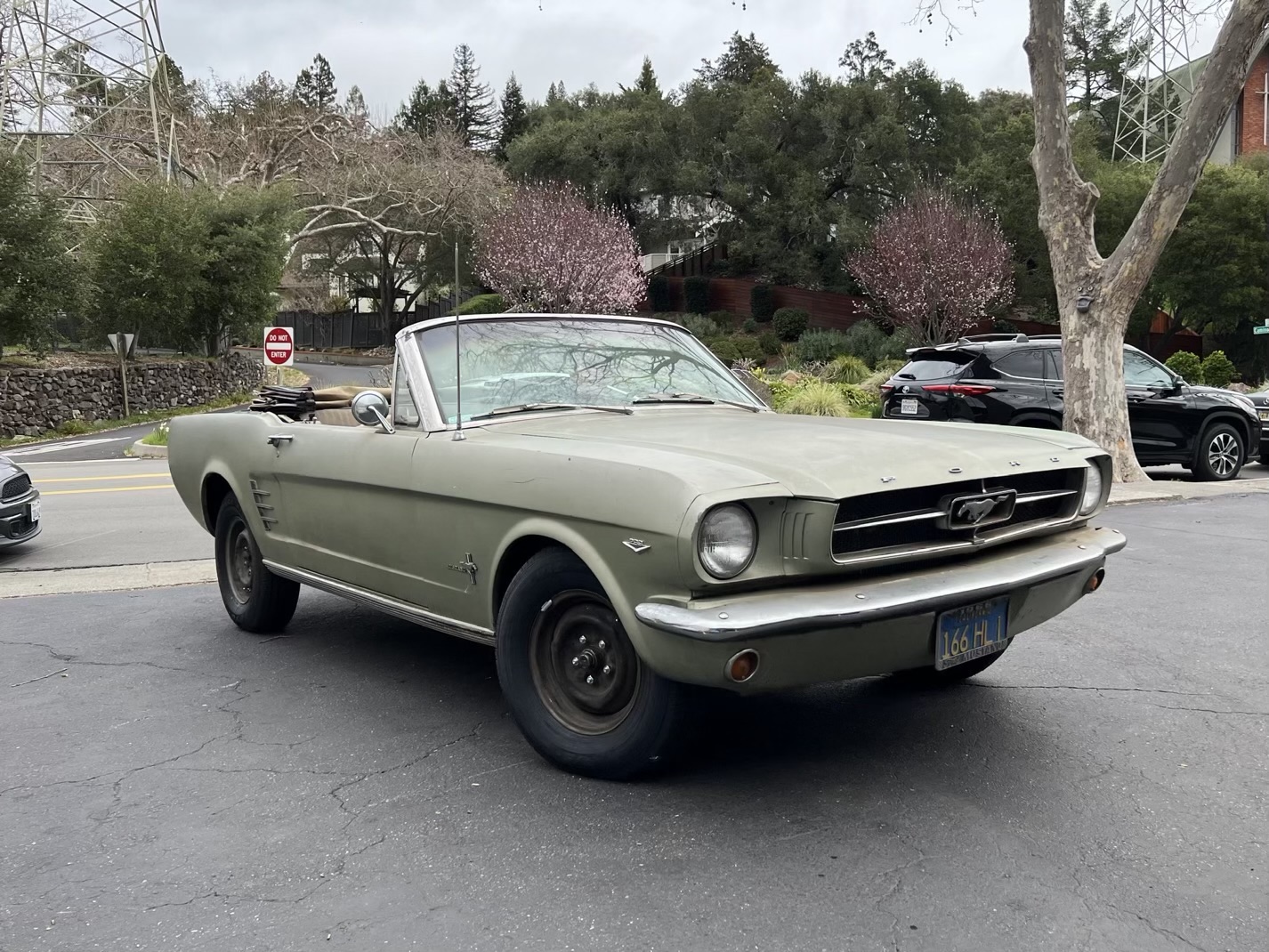 1966 Ford Mustang Convertible | Orinda Classic Car Center 8